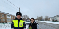 Сотрудники полиции поздравили женщин с Днем 8 марта. - ОМВД Ташлинского района 